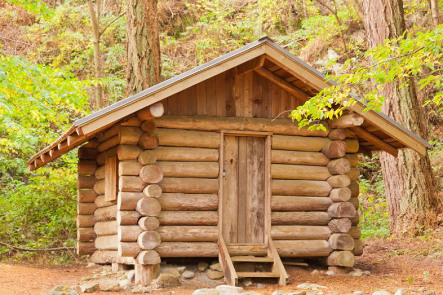 Construction, réfection ou gestion de refuges, gîtes, mini-chalets, yourtes et tipis